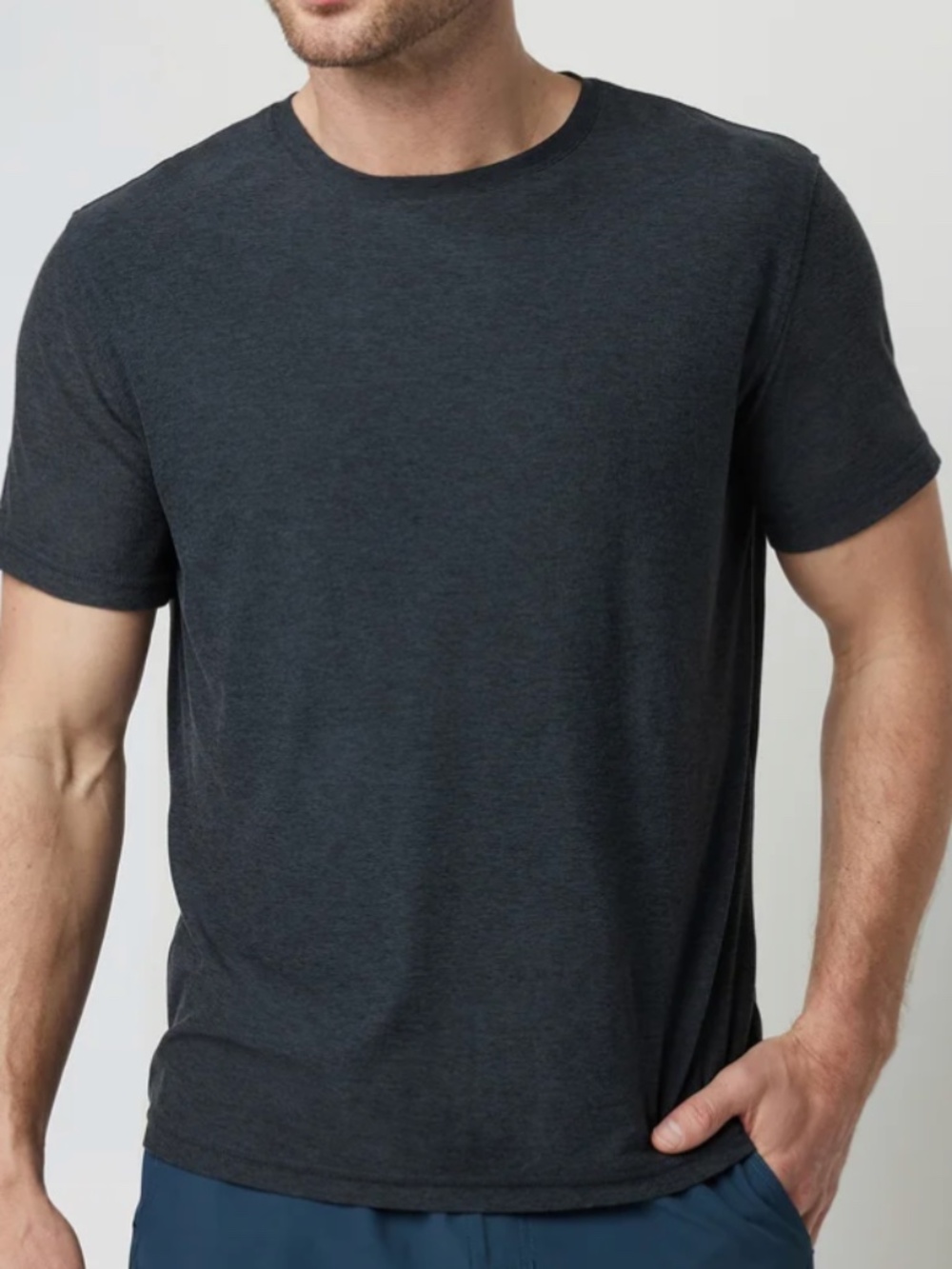 Vuori Strato Tech Performance Short Sleeve Tee Shirt, Charcoal Heather, X-Large